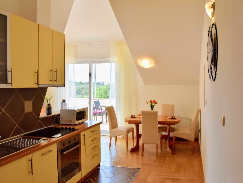 Pervanovo With Free Parking Leilighet *