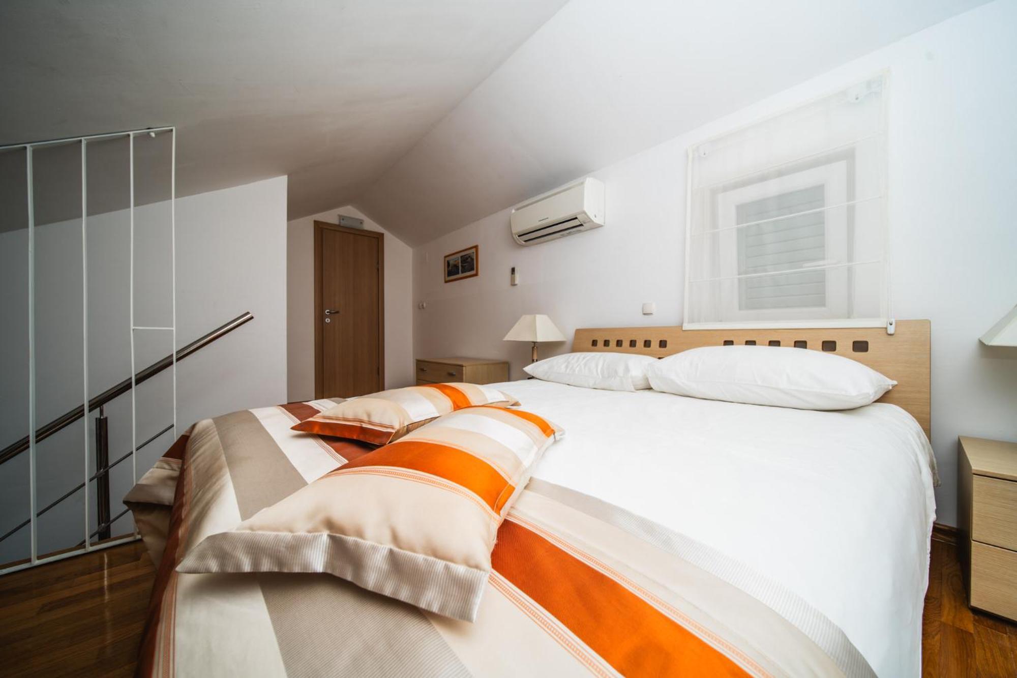 Pervanovo With Free Parking Leilighet *