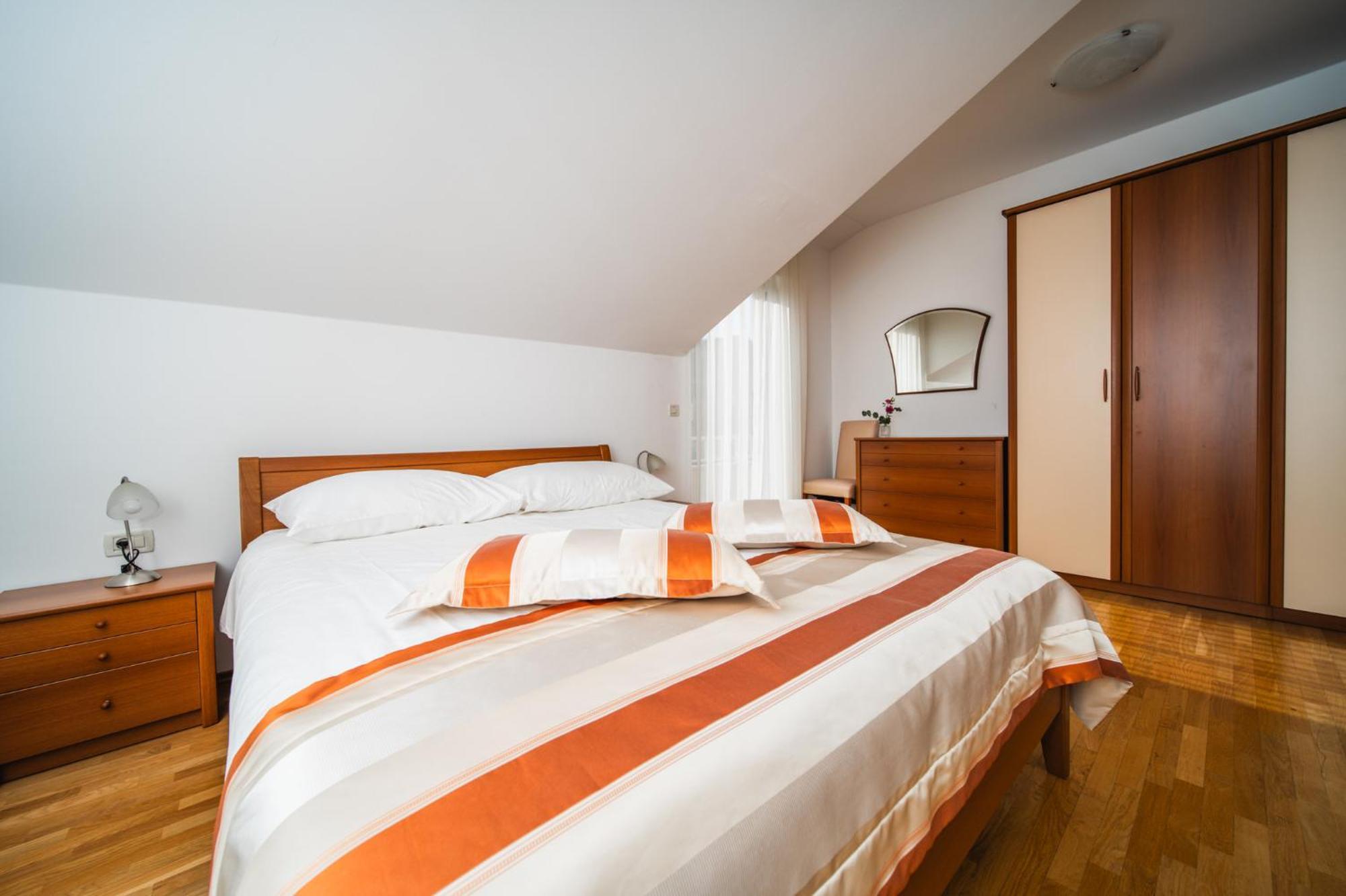 Pervanovo With Free Parking *